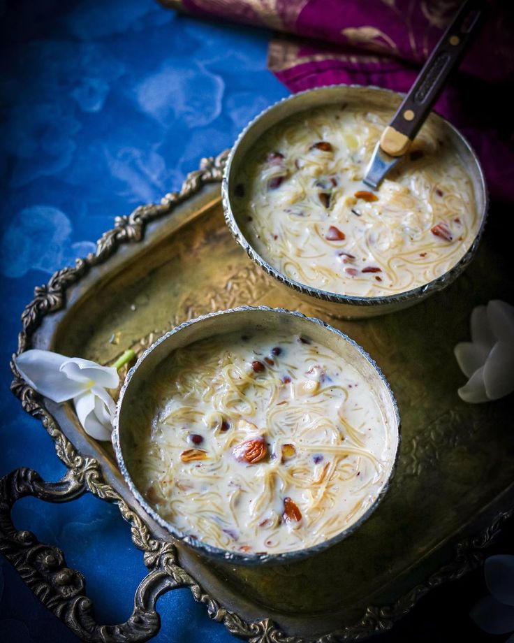 Sheer Khurma served in a bowl, topped with dates and nuts, the traditional sweet dish of Eid al-Fitr